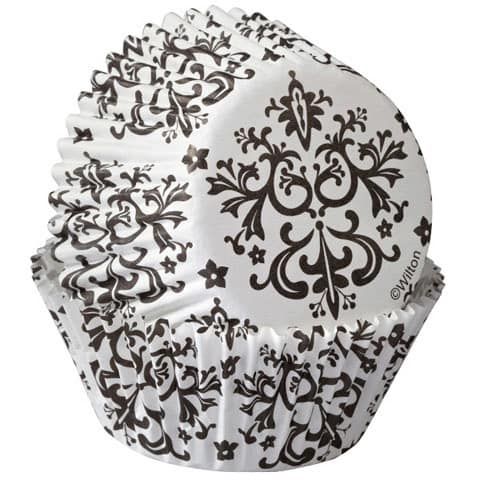 75pc Damask silver 5cm diameter