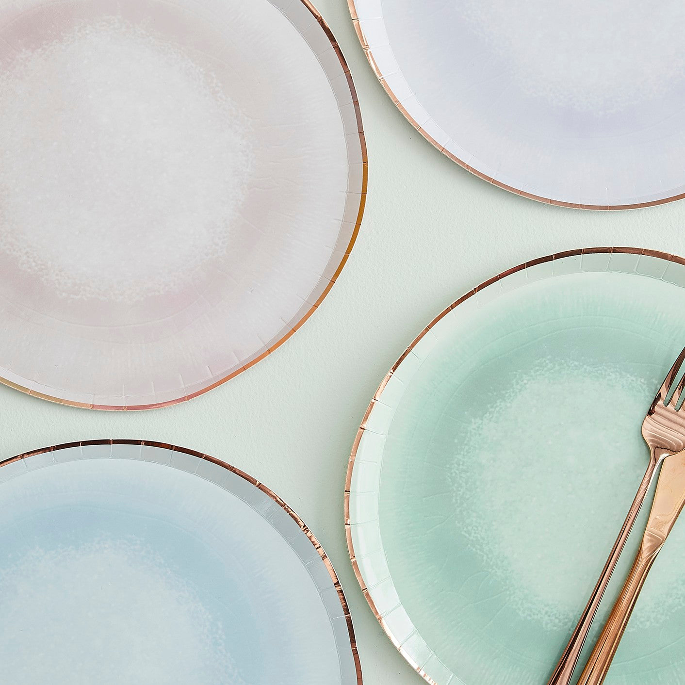 Plates - Irregular shape