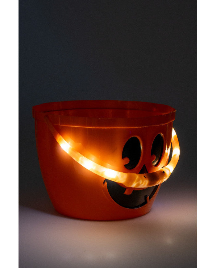 Bucket with lights